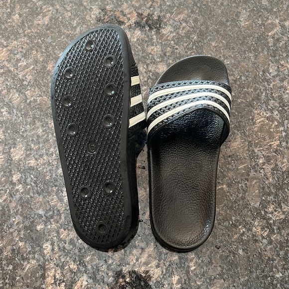 Adidas Slides Size 6 - Picture 3 of 4